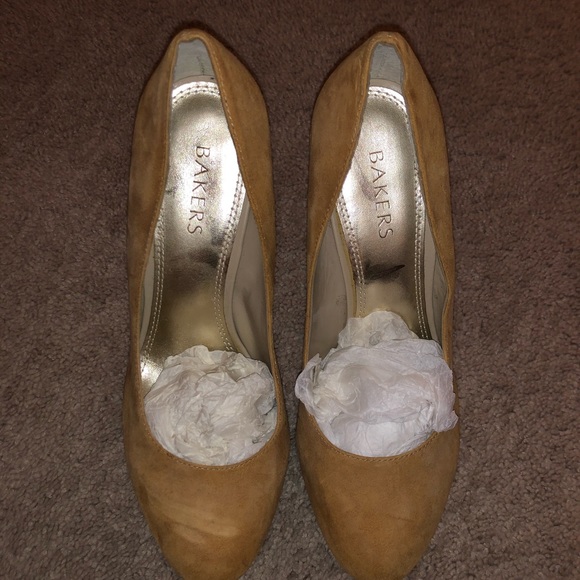 Bakers - Tan Pumps - Picture 2 of 4